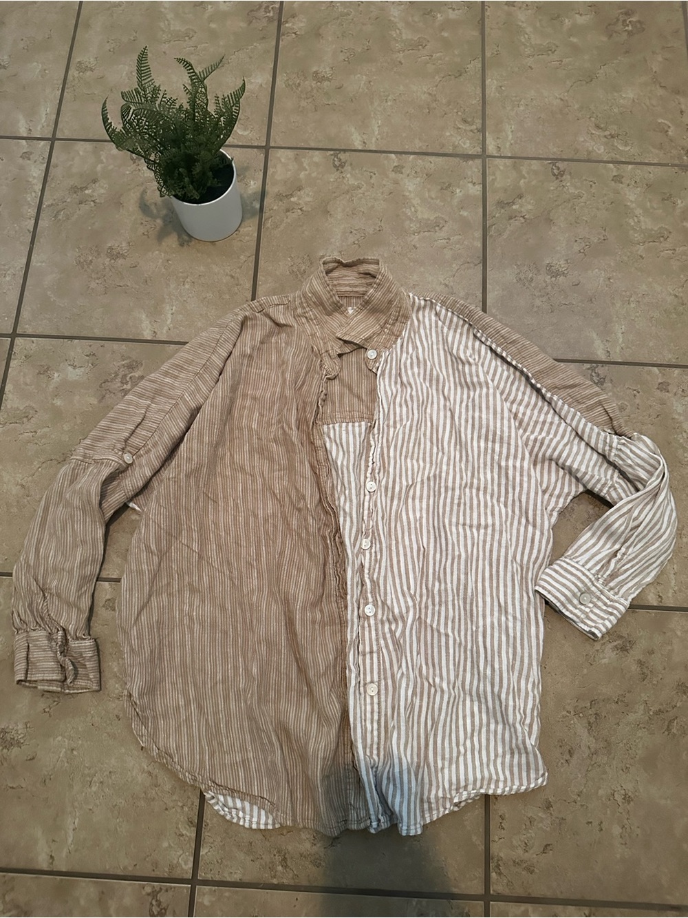 AMERICAN EAGLE STRIPED BUTTON DOWN TOP